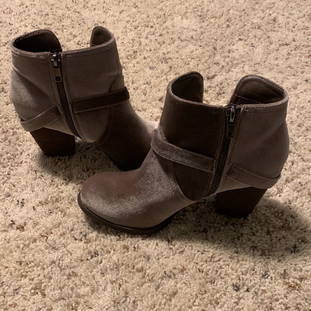 Booties - Picture 4 of 6